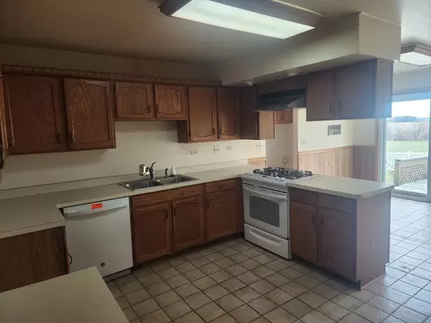 Kitchen - 26810 S Beverly Dr, Monee, IL 60449 photo 1 of 1