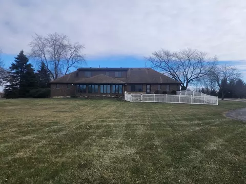 Exterior - 26810 S Beverly Dr, Monee, IL 60449 photo 3 of 4