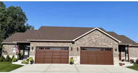 26617 W Stephanie Dr, Channahon, IL 60410