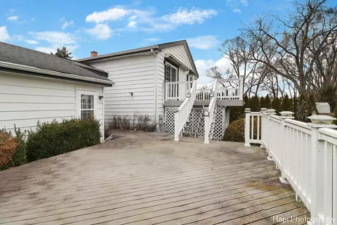 204 Canterbury Dr, Mchenry, IL 60050 photo 24