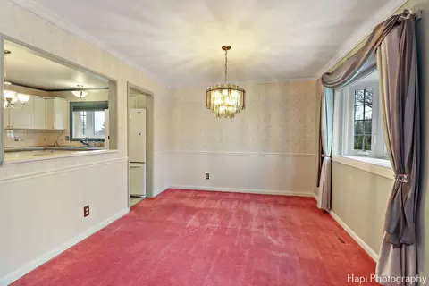 204 Canterbury Dr, Mchenry, IL 60050 photo 6
