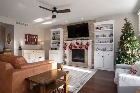 Living - 2319 Callard Ln, Normal, IL 61761 photo 1 of 2