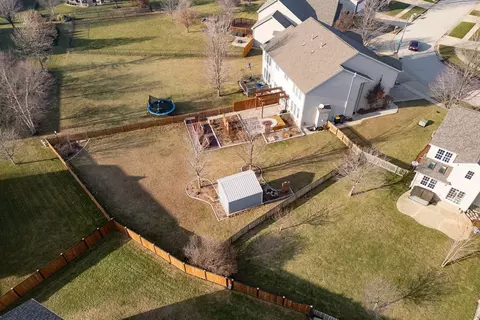View/Area - 2319 Callard Ln, Normal, IL 61761 photo 4 of 5