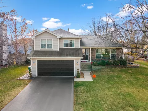 1170 Hanover Dr, Batavia, IL 60510