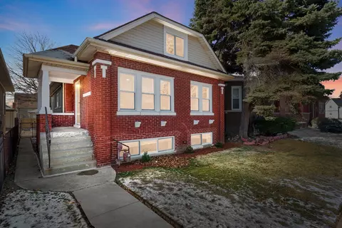 8920 S Throop St, Chicago, IL 60620
