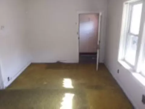 Living - 1114 W 90th St, Chicago, IL 60620 photo 1 of 2