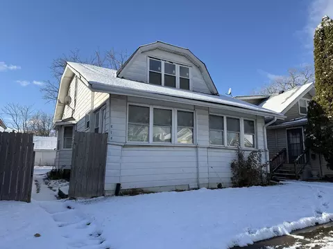 818 Lenox Ave, Waukegan, IL 60085