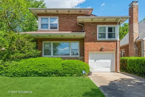 1621 Dobson St, Evanston, IL 60202
