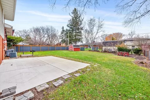 1481 Easy St, Elgin, IL 60123 photo 4