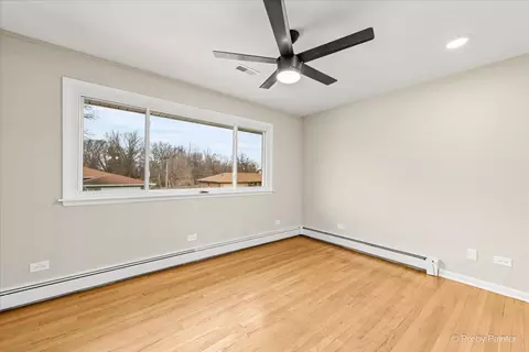 1481 Easy St, Elgin, IL 60123 photo 18