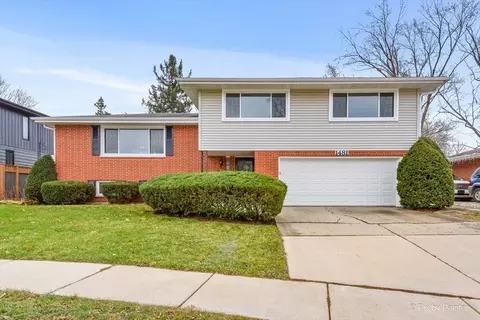 1481 Easy St, Elgin, IL 60123