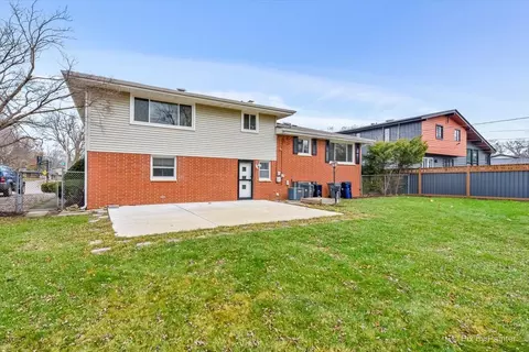 1481 Easy St, Elgin, IL 60123 photo 5