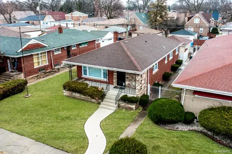 12151 S Wentworth Ave, Chicago, IL 60628