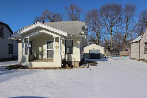 818 Fitch Rd, Rockford, IL 61109