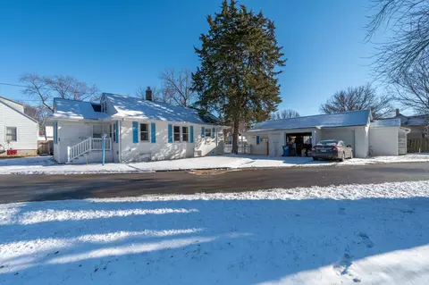 336 W Morgan St, Dixon, IL 61021
