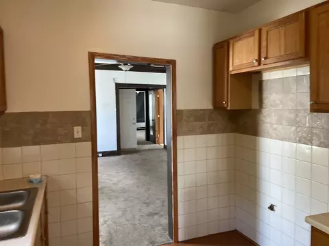Kitchen - 60 W 114th Pl, Chicago, IL 60628 photo 5 of 6