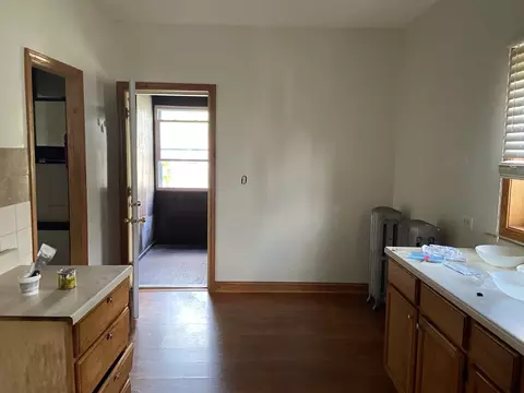 Kitchen - 60 W 114th Pl, Chicago, IL 60628 photo 2 of 6
