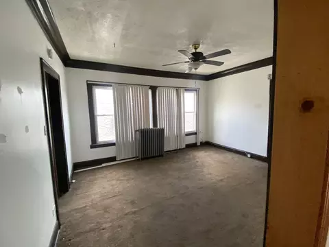 Living - 60 W 114th Pl, Chicago, IL 60628 photo 2 of 5