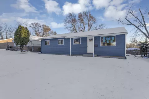 93 Glen Hill Dr, Glendale Heights, IL 60139