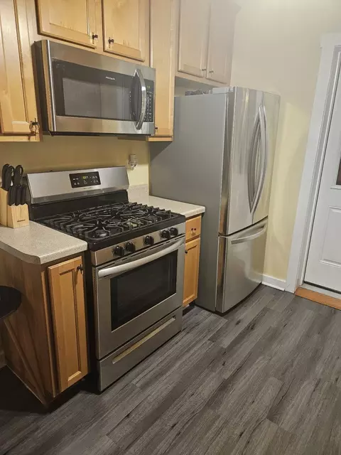 Kitchen - 2221 S 23rd Ave, Broadview, IL 60155 photo 2 of 2