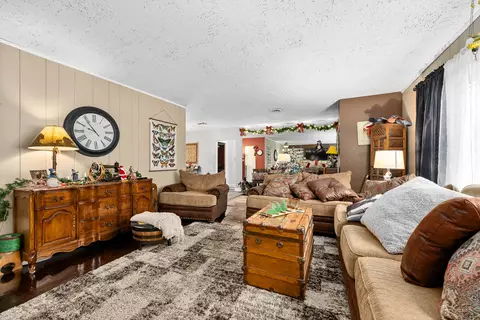 300 N Cherry St, Itasca, IL 60143 photo 4