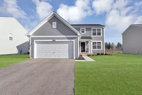 Exterior - 916 Sharp Dr, Plano, IL 60545 photo 2 of 4