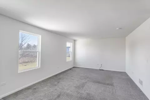 Living - 916 Sharp Dr, Plano, IL 60545 photo 1 of 5