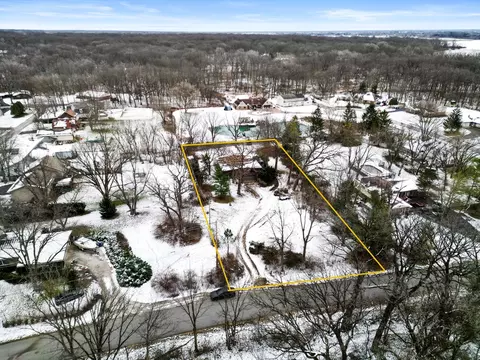 24747 S Stoney Island Ave, Crete, IL 60417