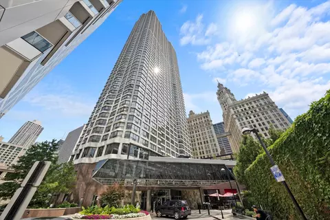 405 N Wabash Ave #4602, Chicago, IL 60611