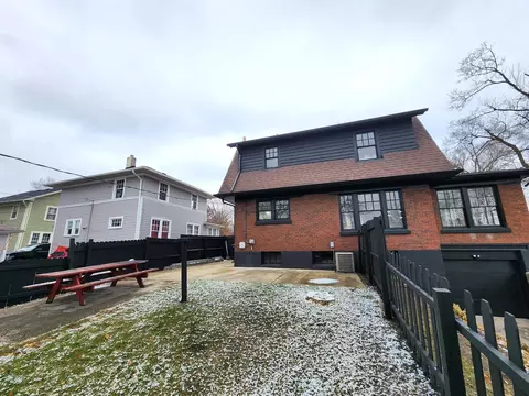 Exterior - 444 Raymond St, Elgin, IL 60120 photo 6 of 9