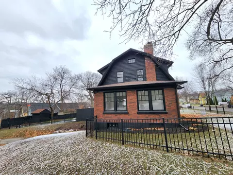 Exterior - 444 Raymond St, Elgin, IL 60120 photo 9 of 9