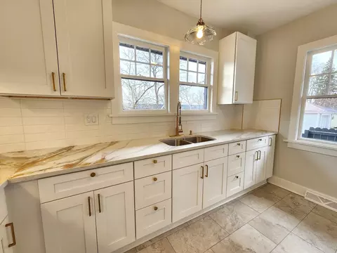 Kitchen - 444 Raymond St, Elgin, IL 60120 photo 6 of 7
