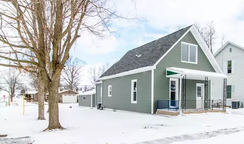 118 W Columbia St, Danvers, IL 61732