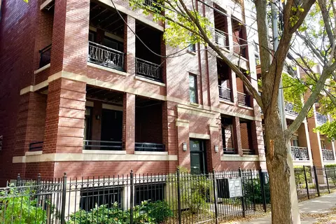 675 N Peoria St #4N, Chicago, IL 60642