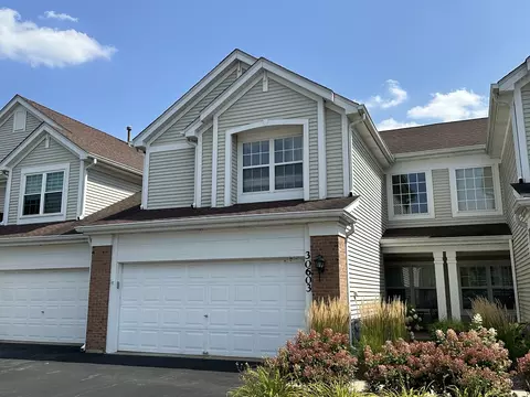 30603 Mccormick Ln, Warrenville, IL 60555