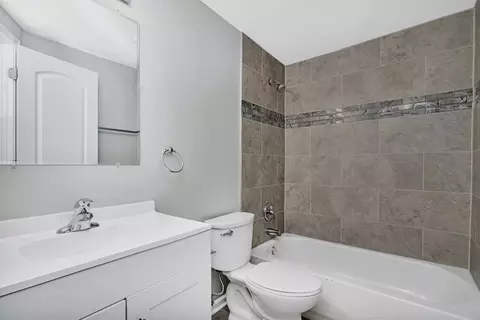 Bath - 16644 Winchester Ave, Markham, IL 60428 photo 1 of 1