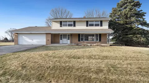 3902 Le Mans Dr, Rockford, IL 61101