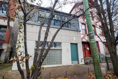 628 N May St #1F, Chicago, IL 60642