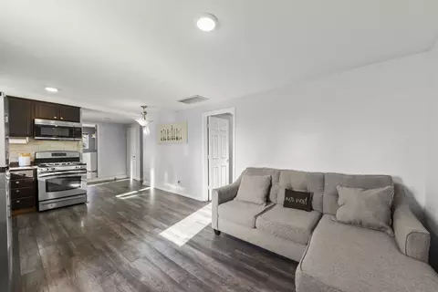 1375 Jackson St, Montgomery, IL 60538 photo 4