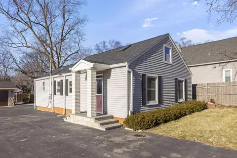 1375 Jackson St, Montgomery, IL 60538