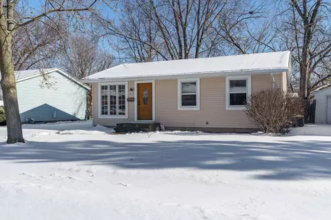 7717 Venus St, Loves Park, IL 61111