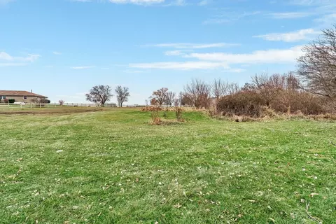 Exterior - 4036 E 2351 Rd, Serena, IL 60549 photo 12 of 15