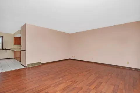 Living - 4036 E 2351 Rd, Serena, IL 60549 photo 2 of 7