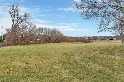 Exterior - 4036 E 2351 Rd, Serena, IL 60549 photo 5 of 15