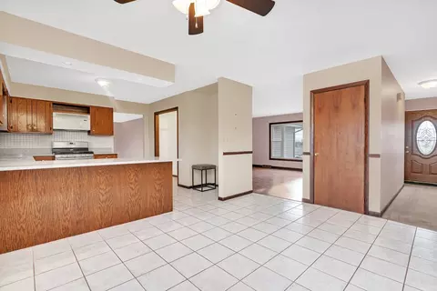Entry Way - 4036 E 2351 Rd, Serena, IL 60549 photo 1 of 1