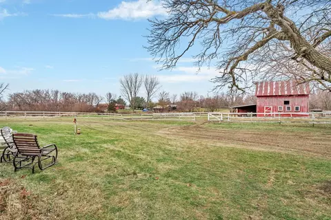 Exterior - 4036 E 2351 Rd, Serena, IL 60549 photo 9 of 15
