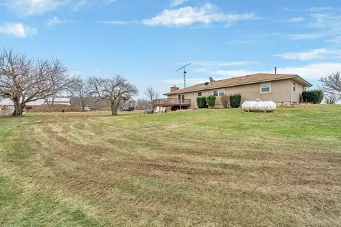 Exterior - 4036 E 2351 Rd, Serena, IL 60549 photo 3 of 15