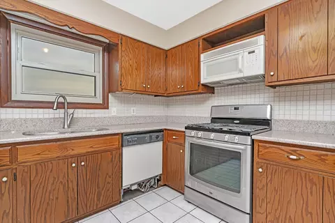 Kitchen - 4036 E 2351 Rd, Serena, IL 60549 photo 3 of 3