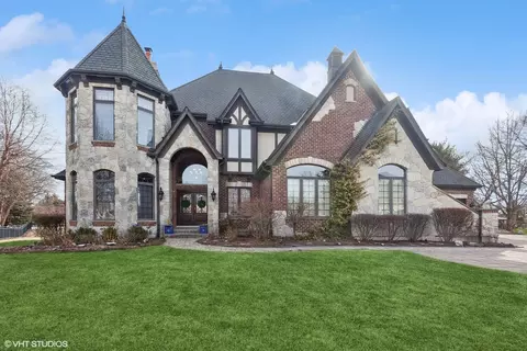1216 Tranquility Ct, Naperville, IL 60540