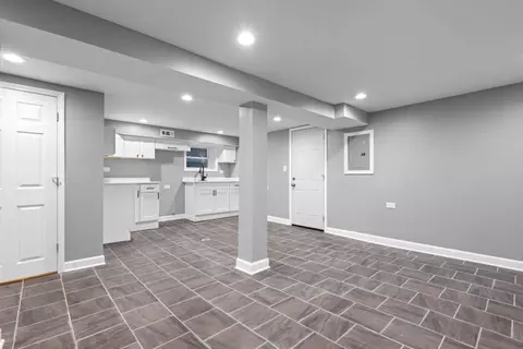 6516 S Washtenaw Ave, Chicago, IL 60629 photo 24